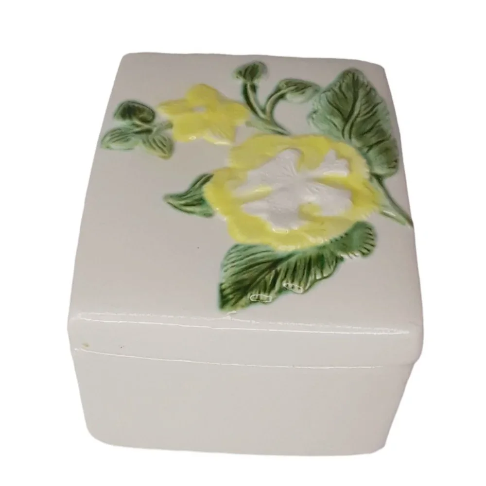Floral Trinket Box Vintage Ceramic McNees Mold Jewelry Box White Yellow Flower